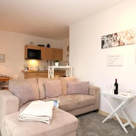 Haus Bernstein 9 * Ostseebad Kühlungsborn