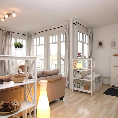 Haus Bernstein 9 アパート Ostseebad Kühlungsborn
